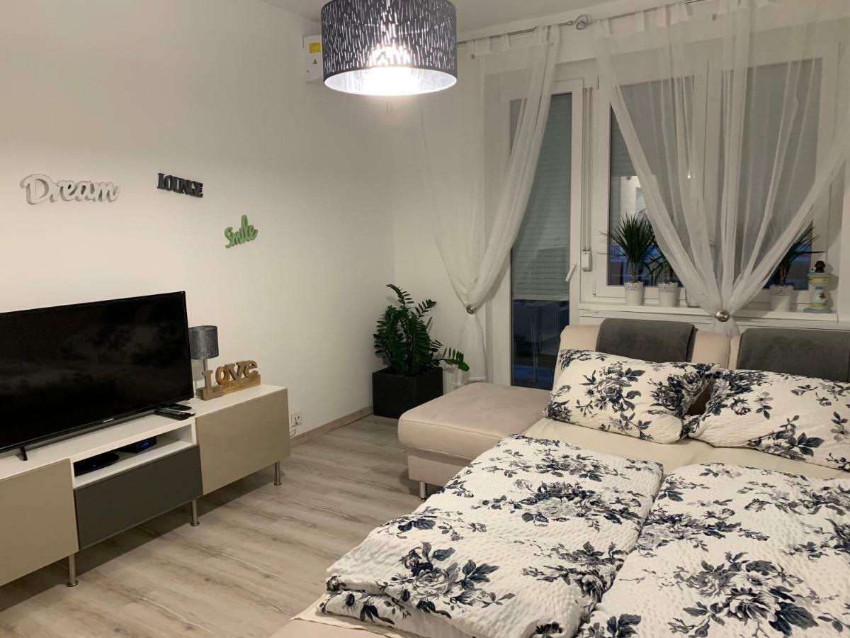 Ferienwohnung Origo Győr Exterior foto